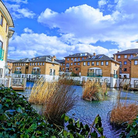 לונדון Riverside 3Br With Easy Transport 20Mins To City Centre מראה חיצוני תמונה