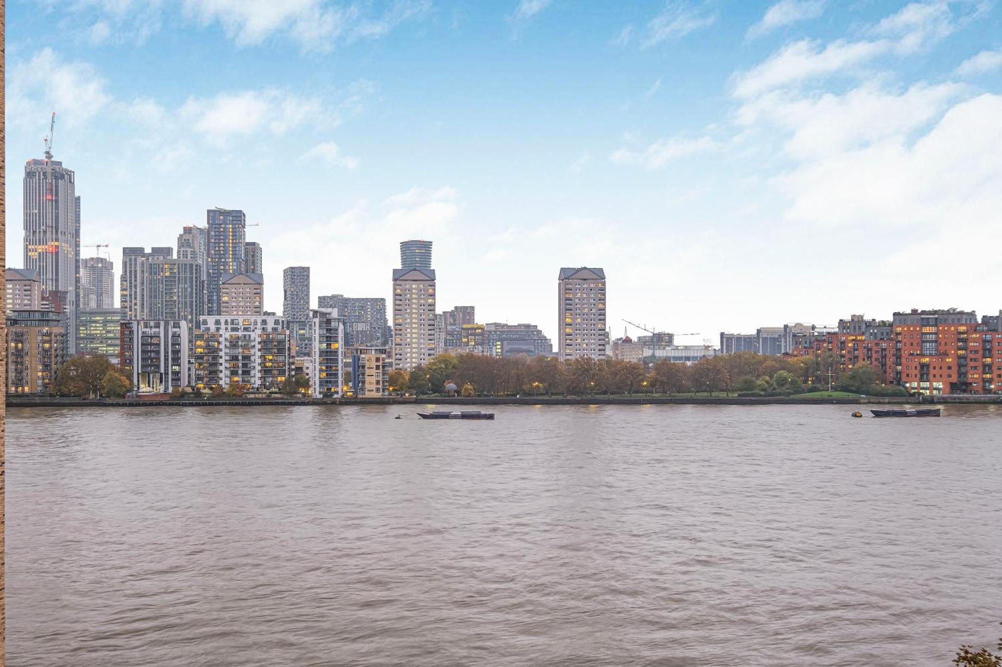 לונדון Riverside 3Br With Easy Transport 20Mins To City Centre מראה חיצוני תמונה